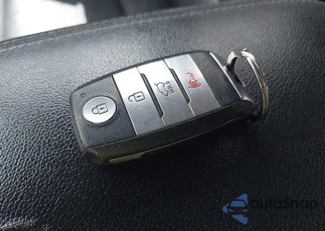 2018 Kia Sportage Ex z USA, uszkodzony, nr VIN KNDPN3ACXJ7311177